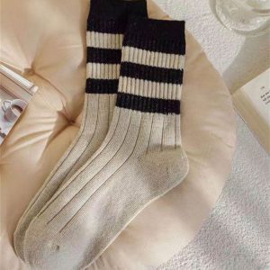 Versatile Retro Socks Beige