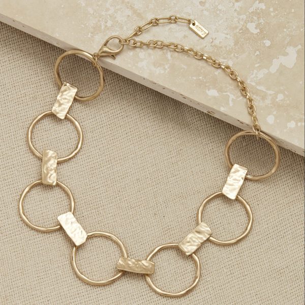 Envy Short Worn Gold Circle Link Necklace