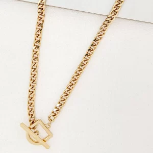 Short Gold D Chain Necklace