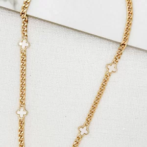 Short Gold Curb Chain Necklace with 5 White Fleurs