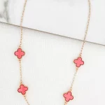 Short Gold Necklace with 5 Pink Fleurs
